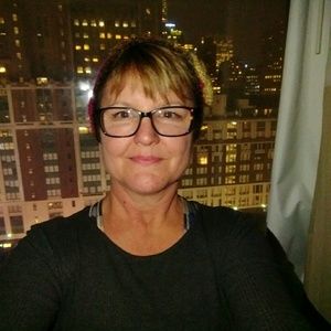 Meet your Posher, Melissa